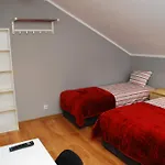 Апартаменты Apartamenty Szczawno-Zdroj - Akacjowa 2 Щавно-Здруй