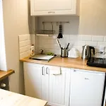 Апартаменты Apartamenty Szczawno-Zdroj - Akacjowa 2 Щавно-Здруй