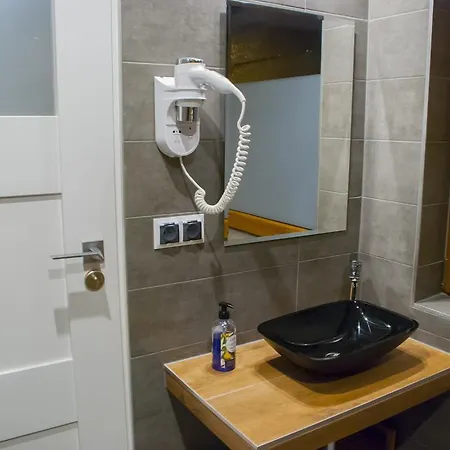 Akacjowa Przy Parku Szwedzkim Lejlighed *